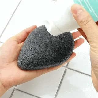 How to use the Konjac sponge: wet, apply gentle circular motions daily